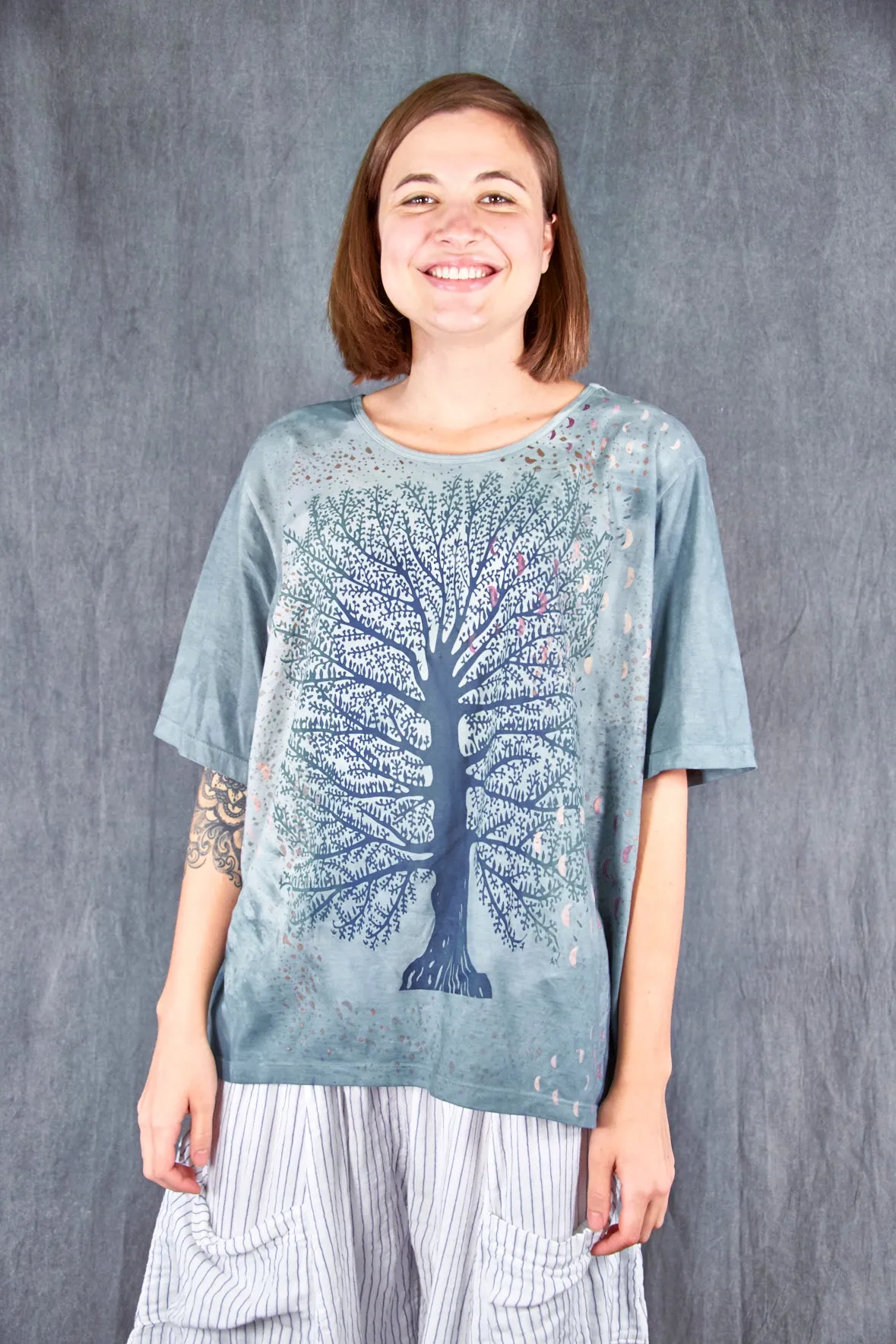 1171HD Fiona Tee Blue-Green-Little-Tree-Moon