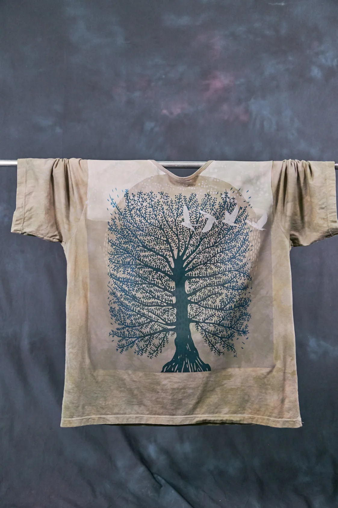 1171HD Fiona Tee-Sage Tree East West-Printed