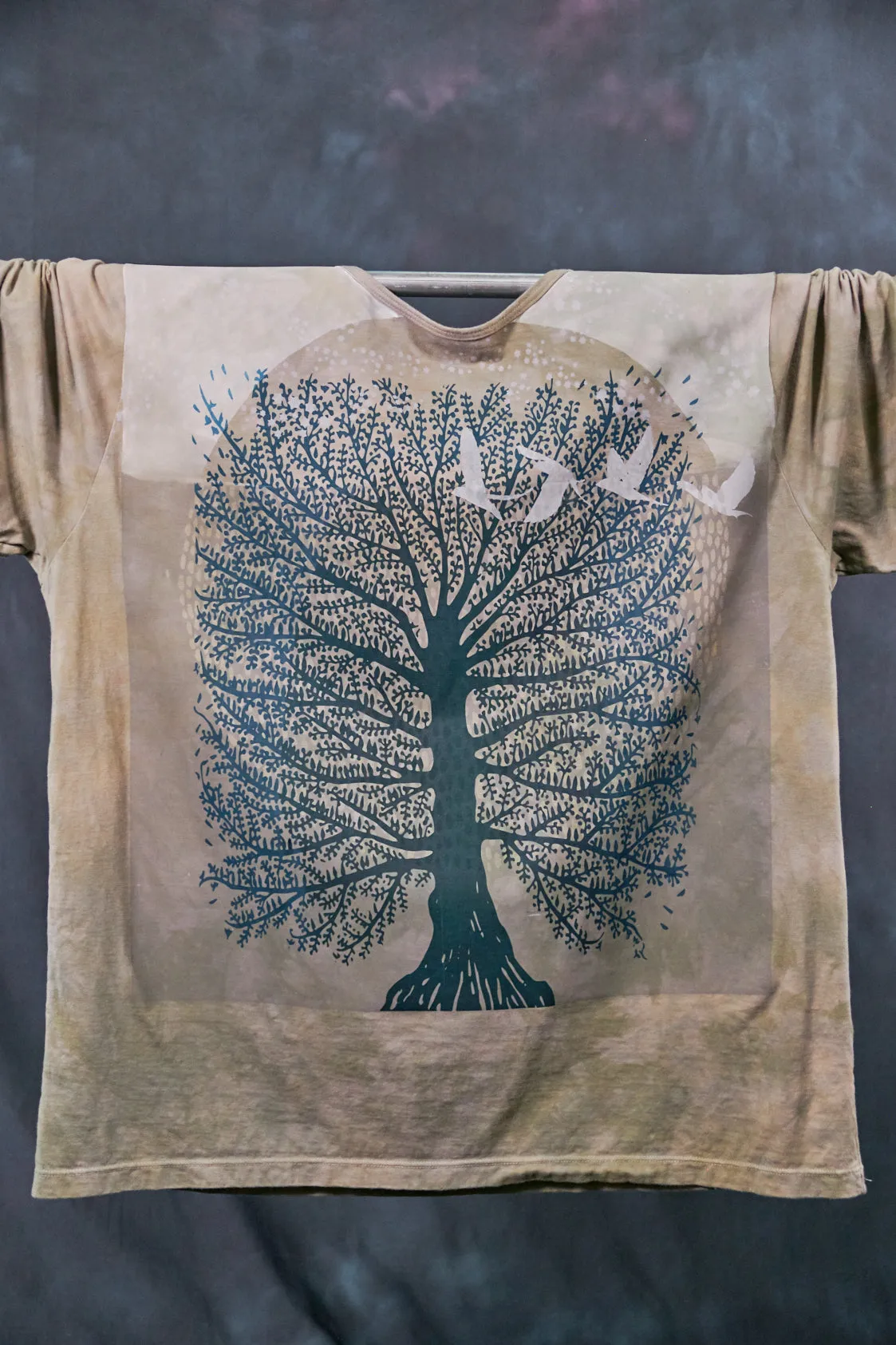 1171HD Fiona Tee-Sage Tree East West-Printed