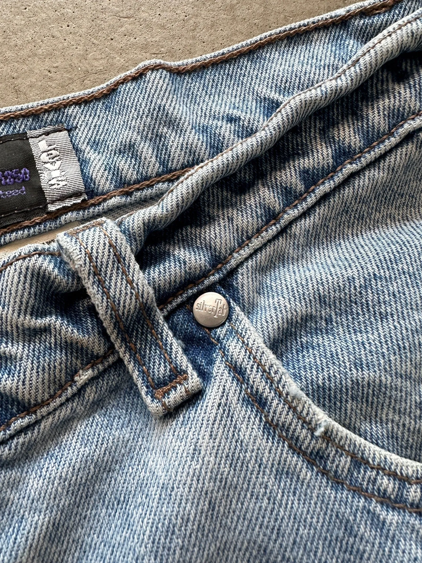 1991 Levi's Silver Tab Baggy Shorts - 38