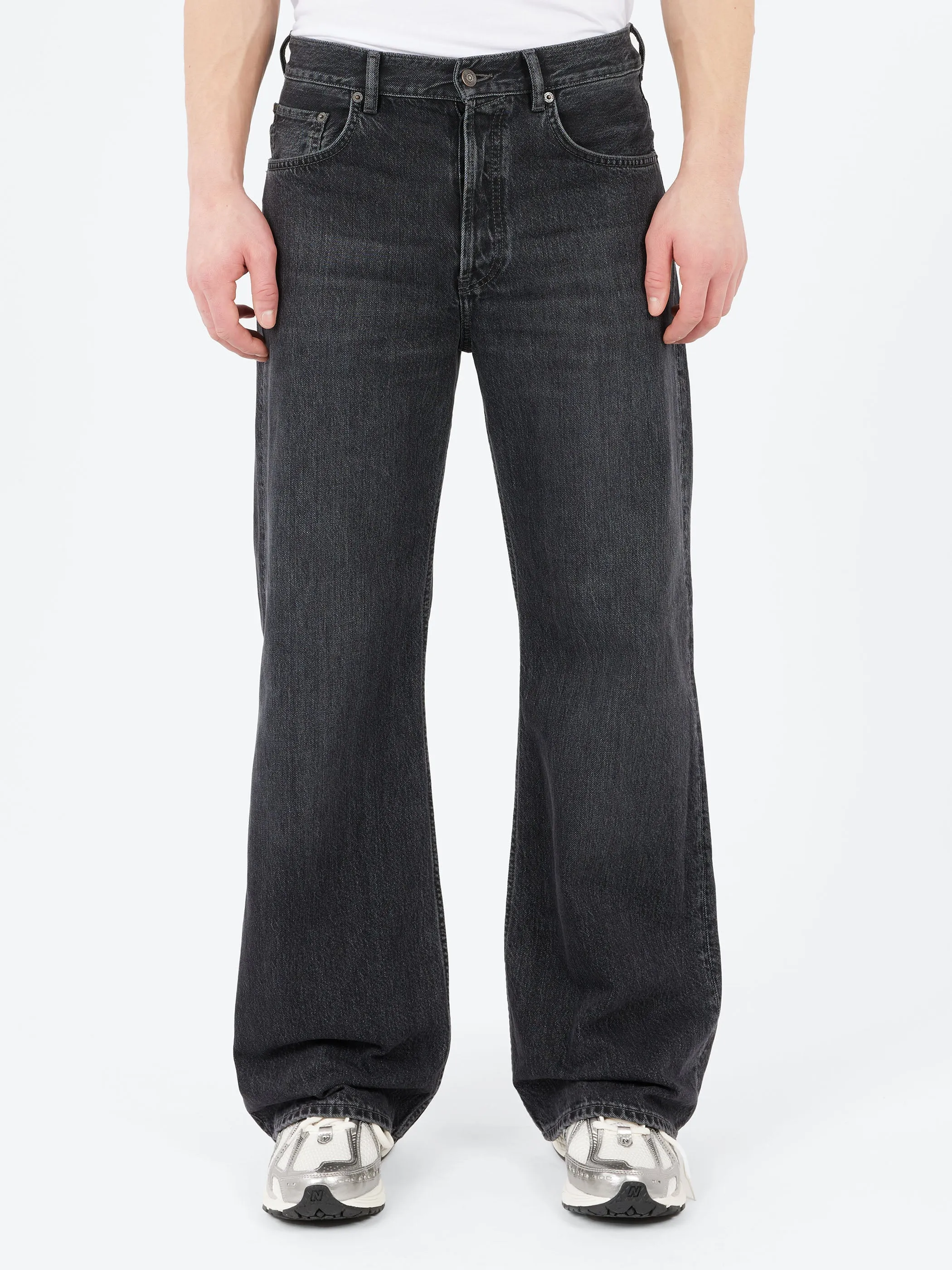 2021M Loose Fit Jeans