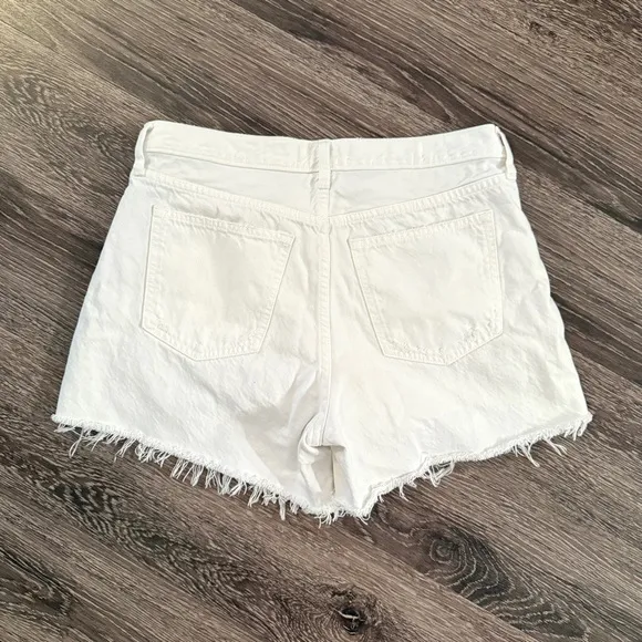 Abercrombie &amp; Fitch The Baggy Low Rise Shorts