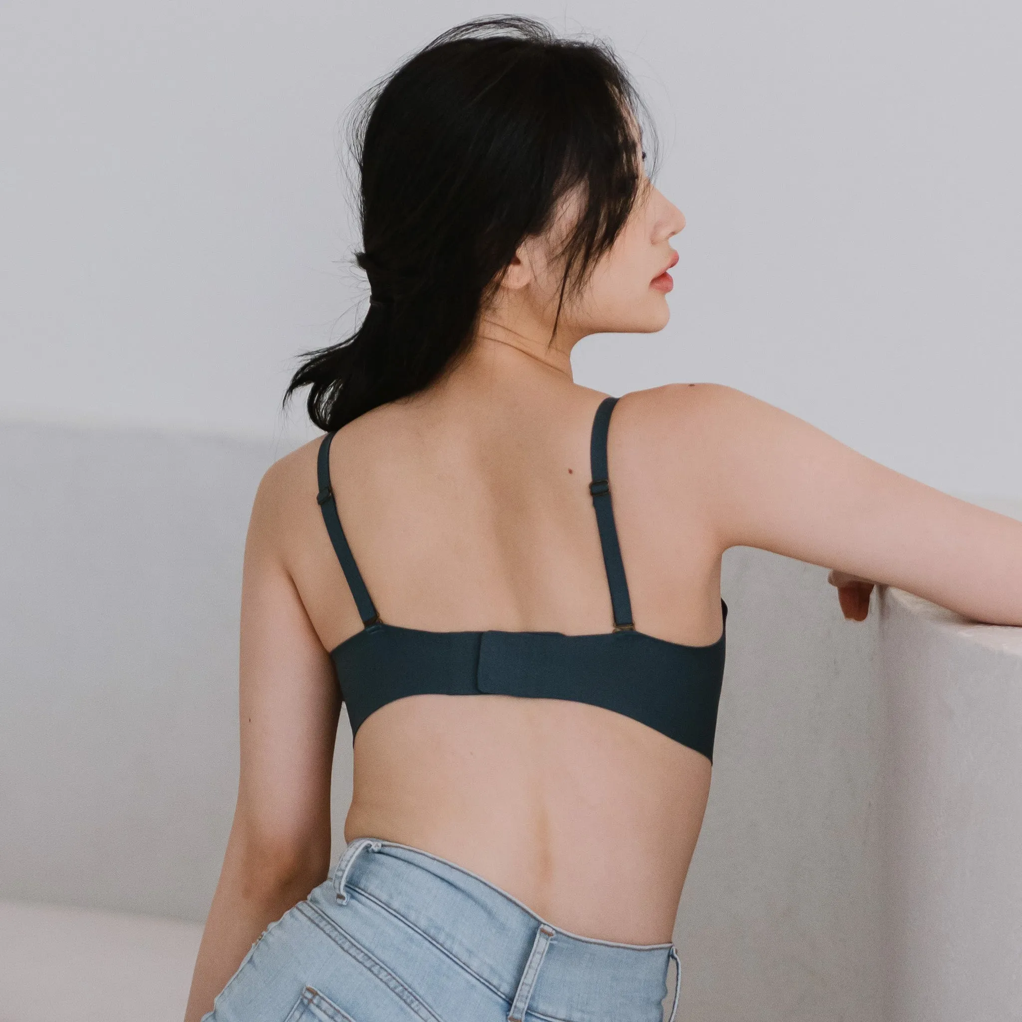 Air-ee Seamless Bra in Lush Teal - Square Neck (Signature Edition) *Limited Edition