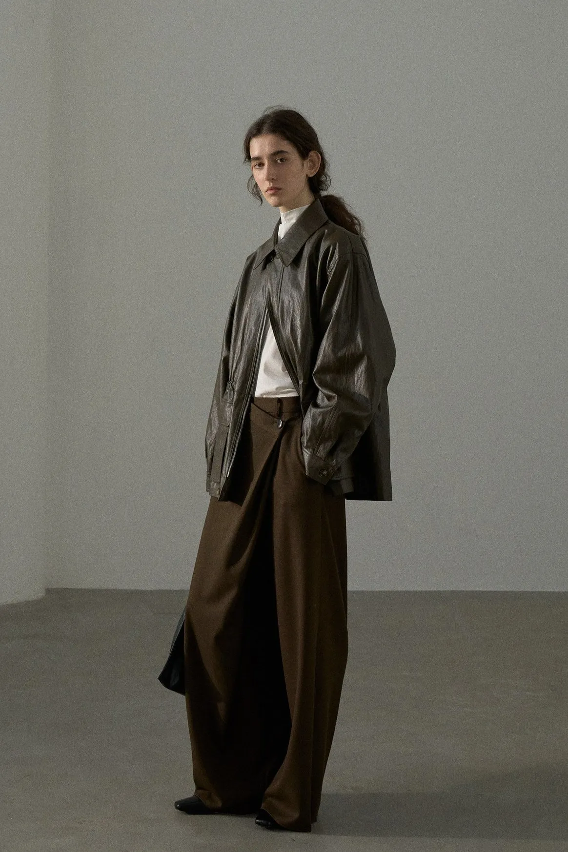 Asymmetrical waist loose suit pants