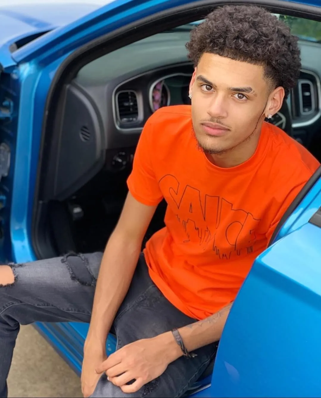 Black Sauce Outline | Orange Tee