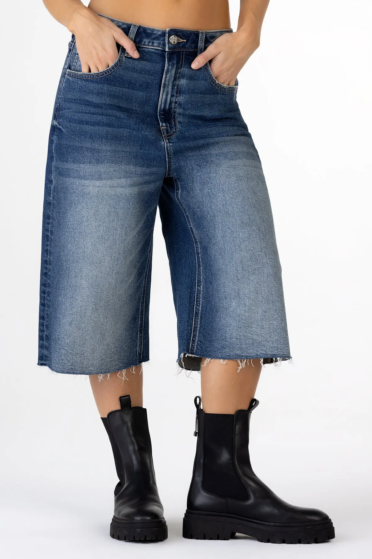 Brynn Baggy Jorts