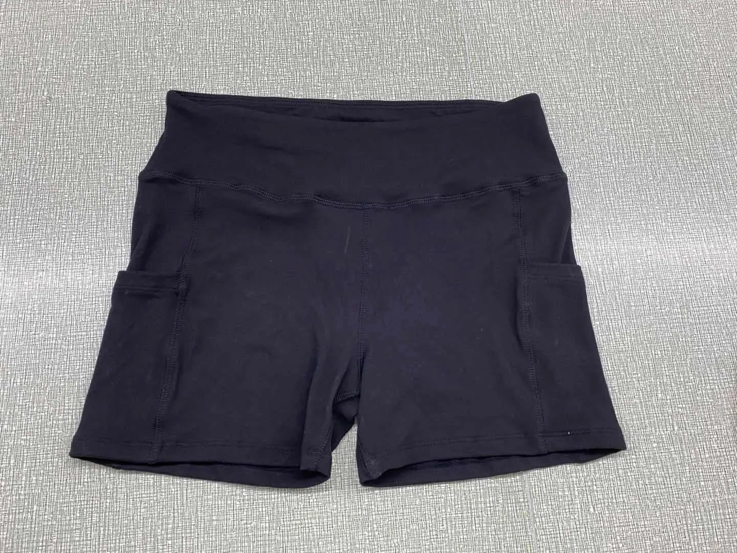 CUSTOM CARINA SOLID SHORTS NO POCKETS