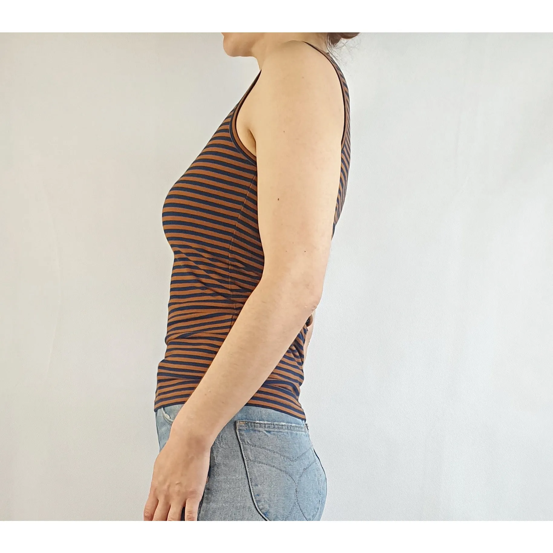 Gorman navy and brown striped sleeveless top size 10 (best fits sizes 6-8)