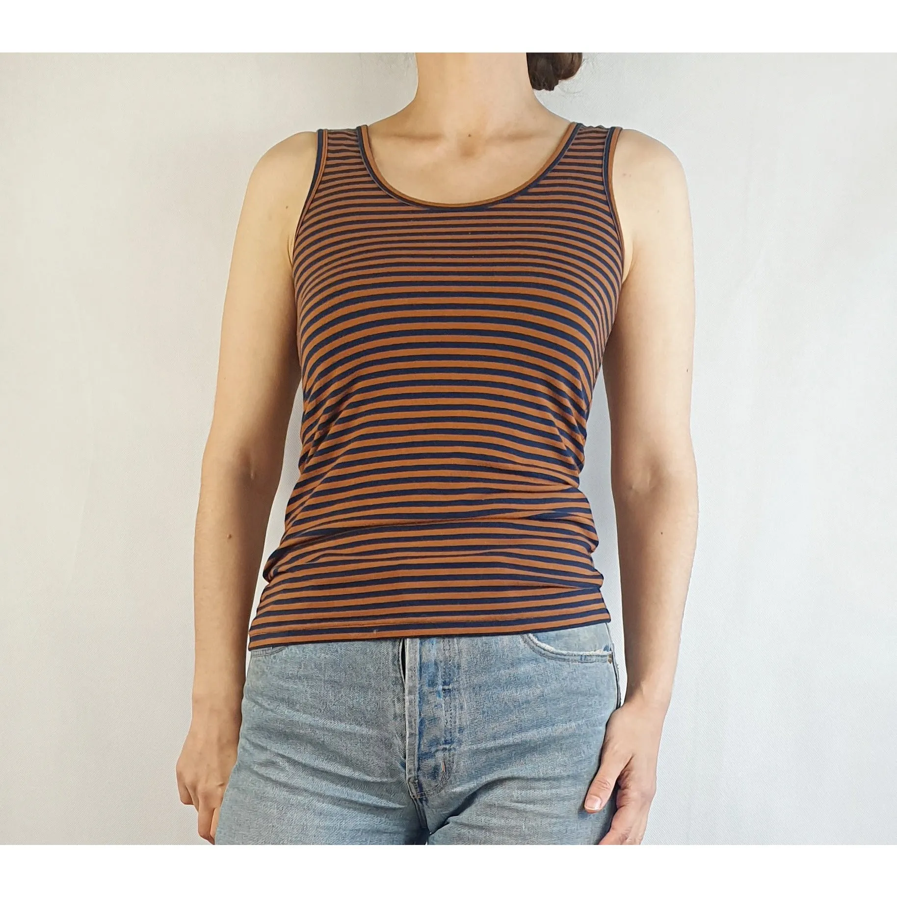 Gorman navy and brown striped sleeveless top size 10 (best fits sizes 6-8)