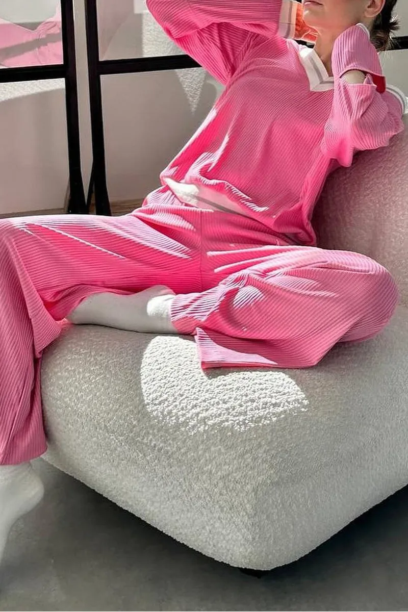 HUQ1132 V-Neck Top & Pants Set