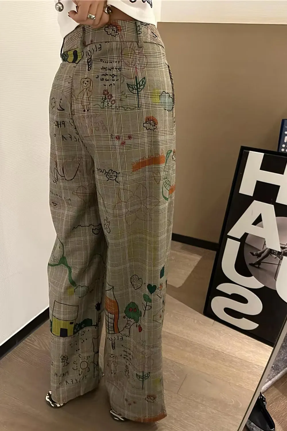 Loose Graffiti Printed Long Plaid Pants