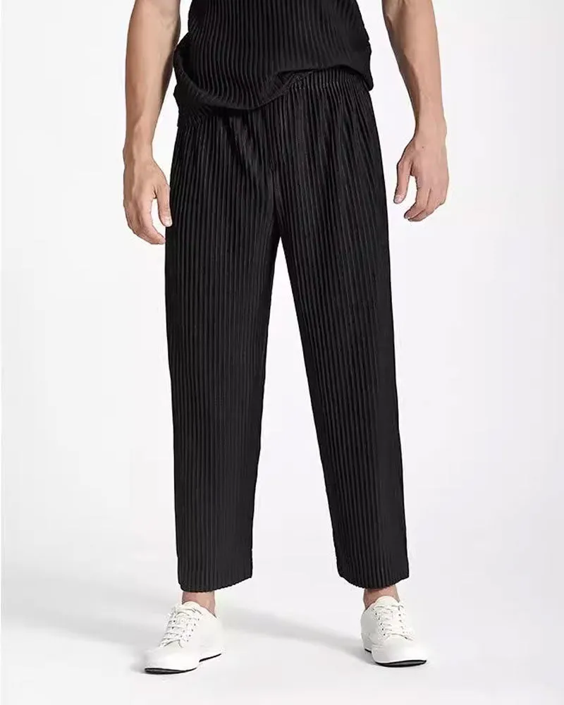 LOOSE PLEATED PANTS