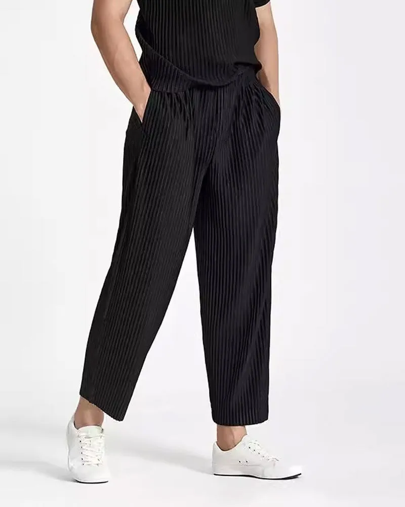 LOOSE PLEATED PANTS