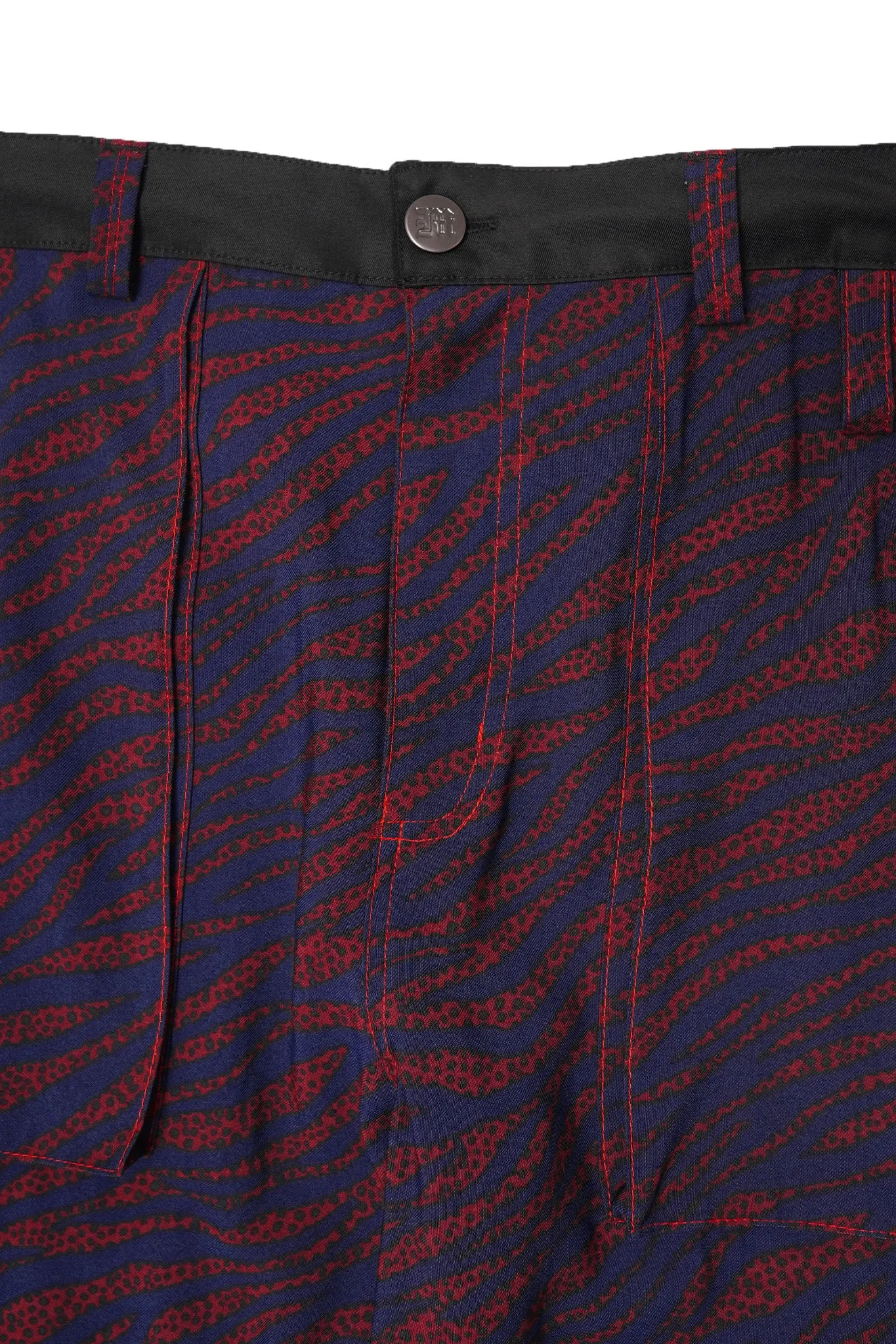 M  OVER POCKET PHAT PANTS IN PARTY ANIMAL