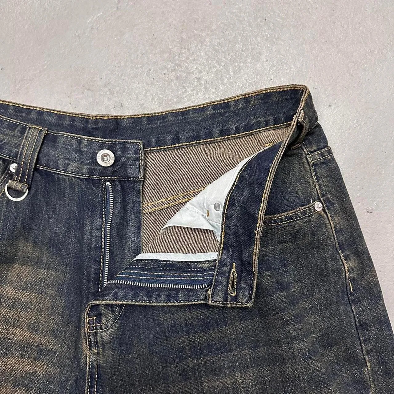 NAVY DESERT SHORTS