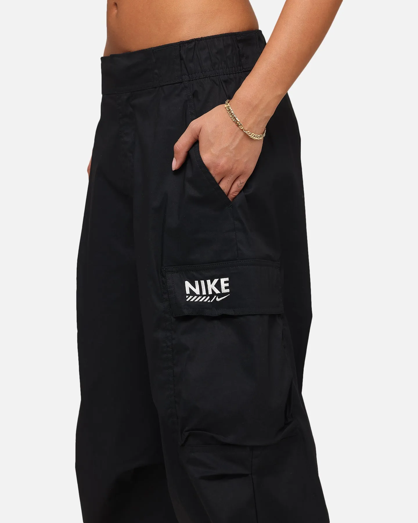Nike Women's Sportswear Woven Pants Black