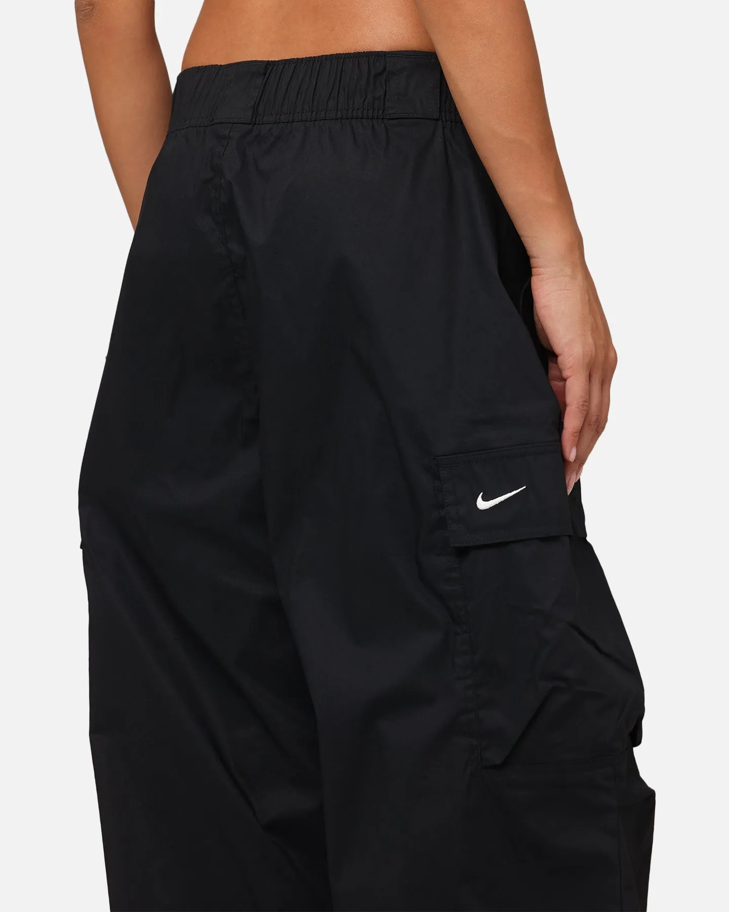 Nike Women's Sportswear Woven Pants Black