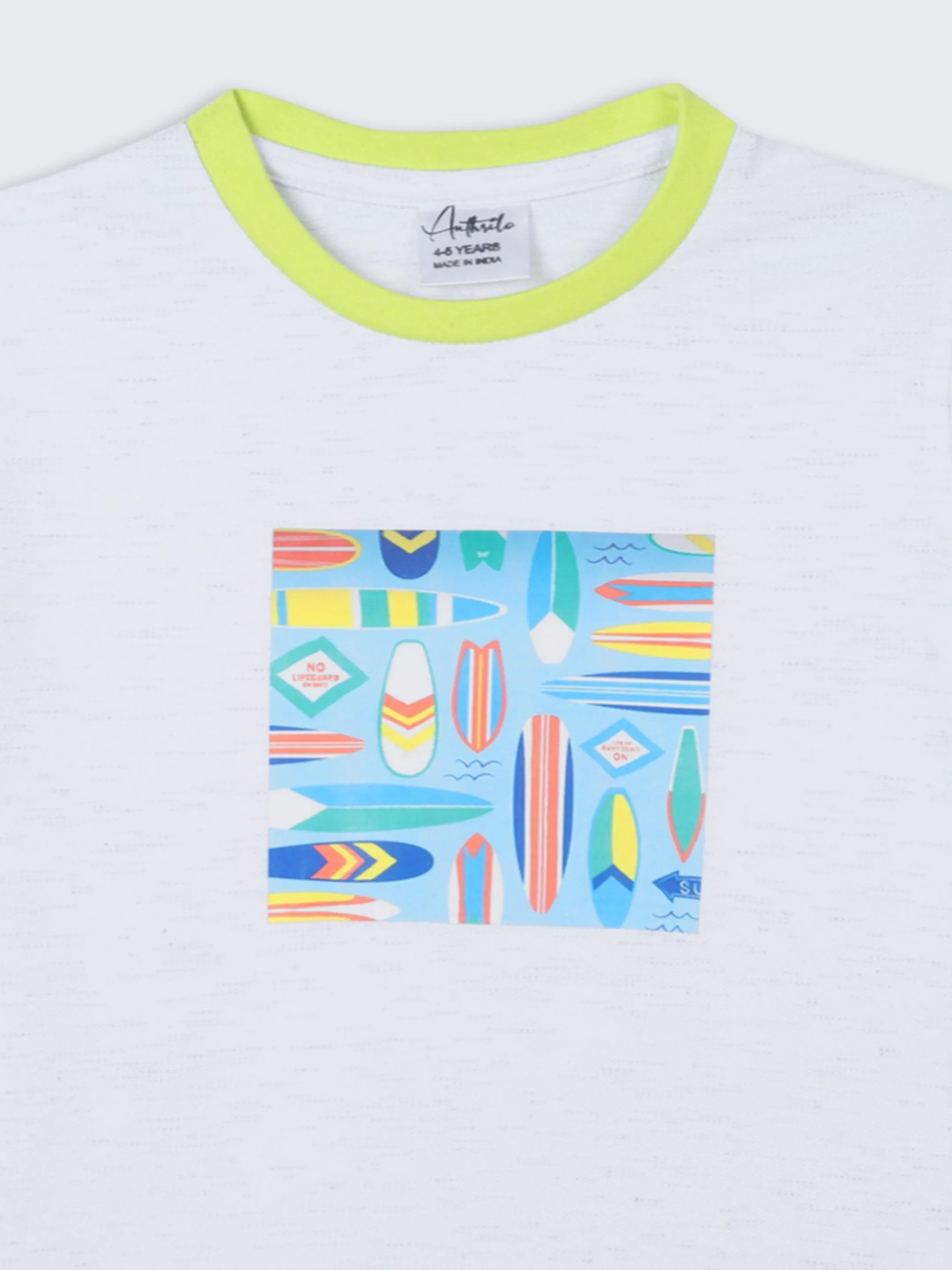 NO LIFEGUARD WHITE SHORT SLEEVE BOYS T-SHIRT - WHITE