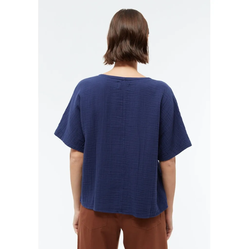 pina top in nightshade blue