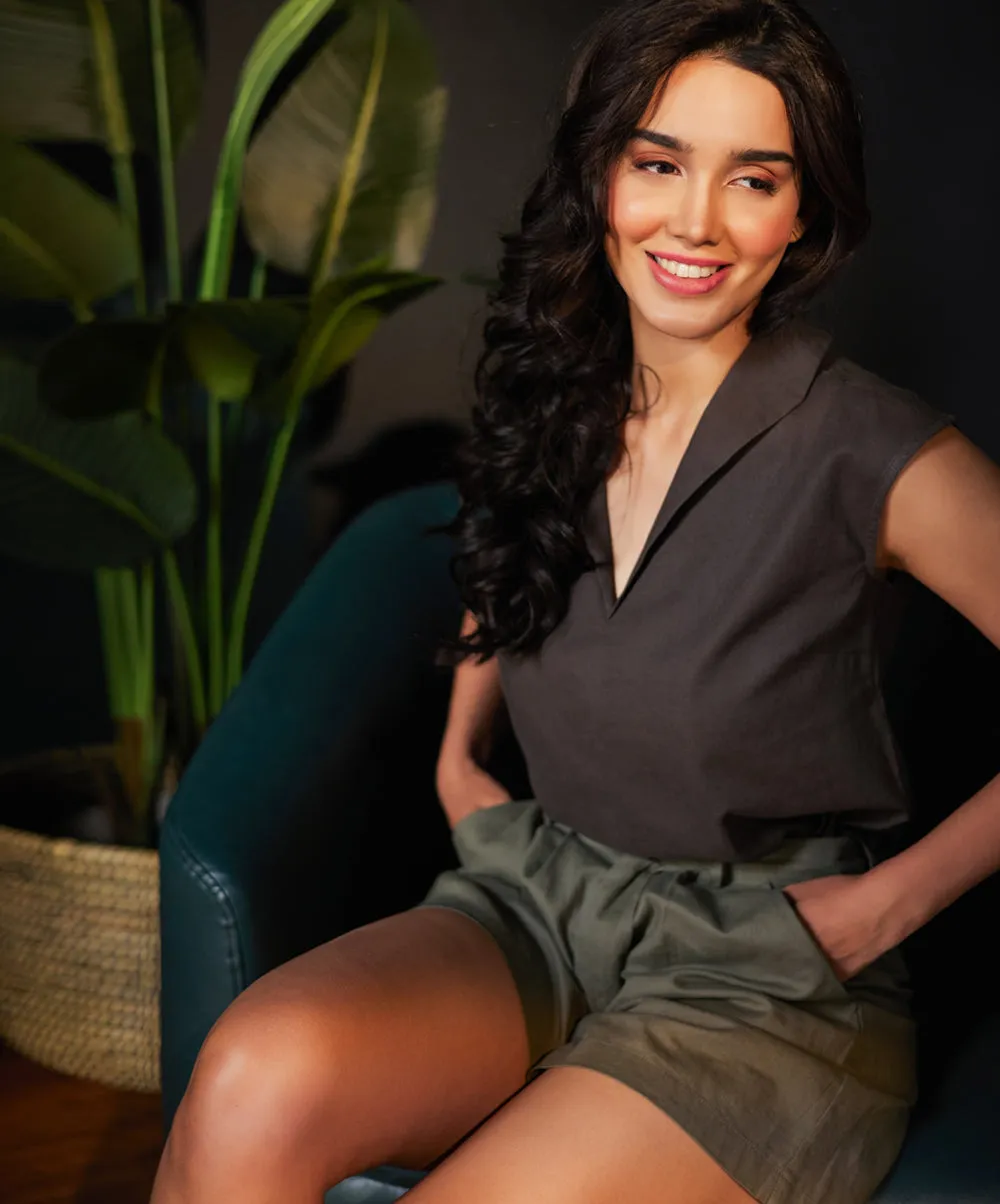 Pleated Baggy Linen Short