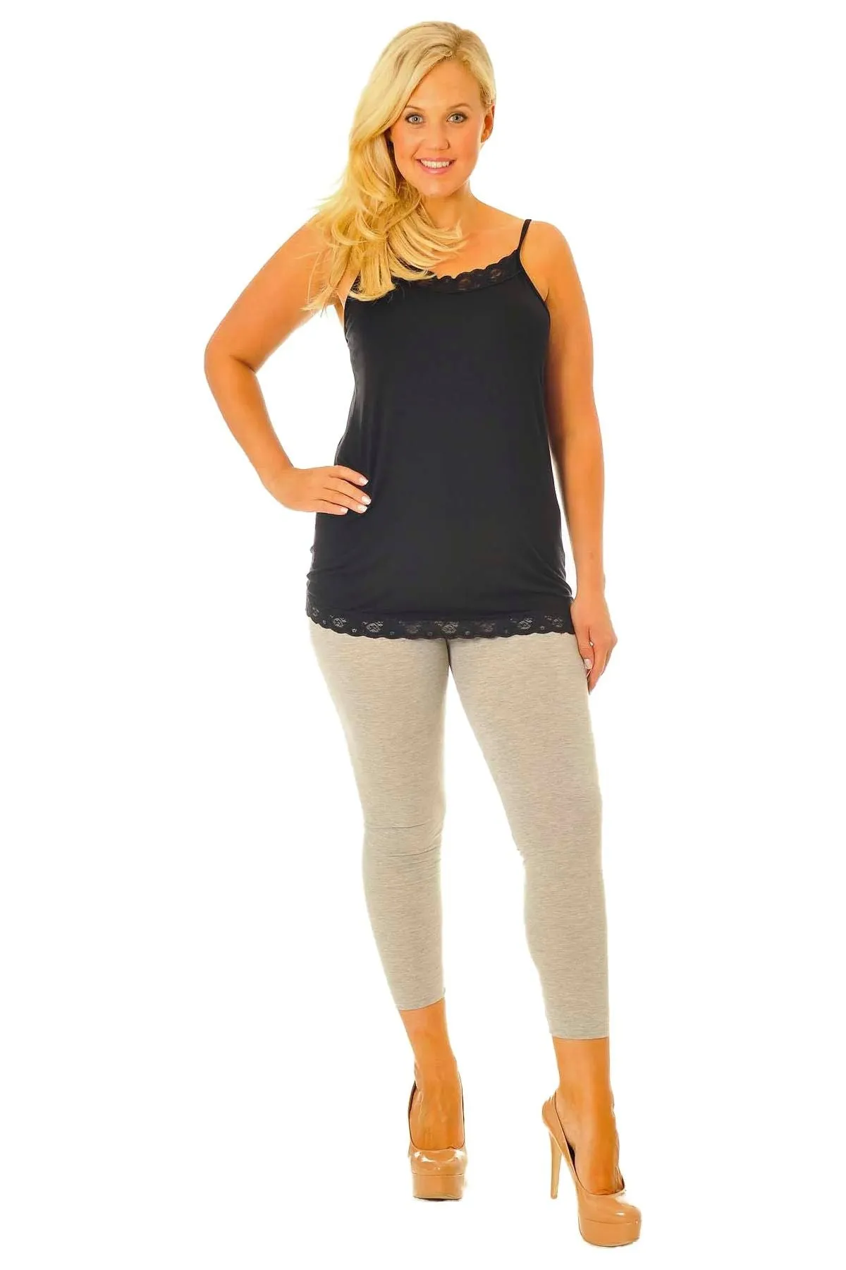 Plus Size 3/4 Length Cropped Leggings