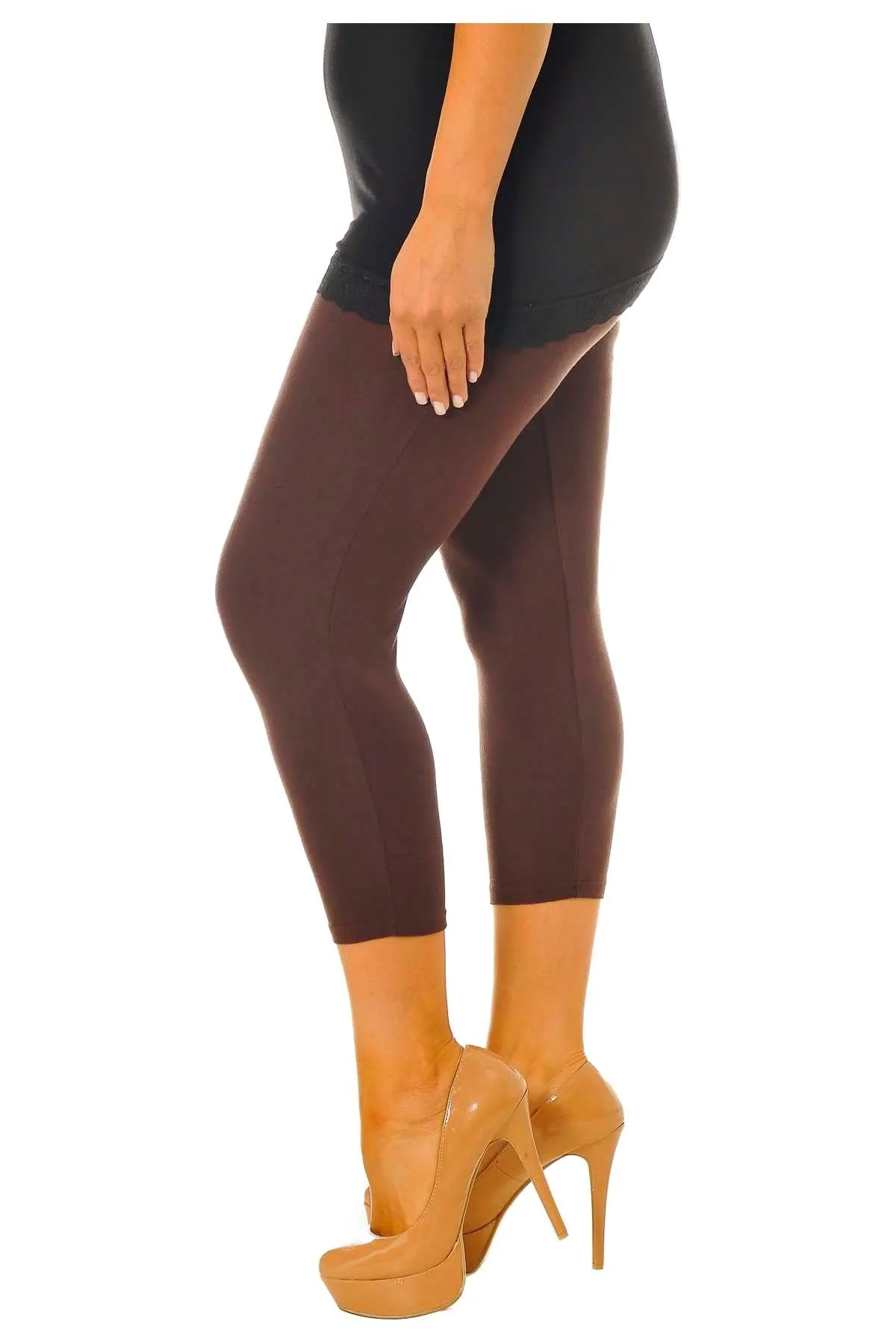 Plus Size 3/4 Length Cropped Leggings