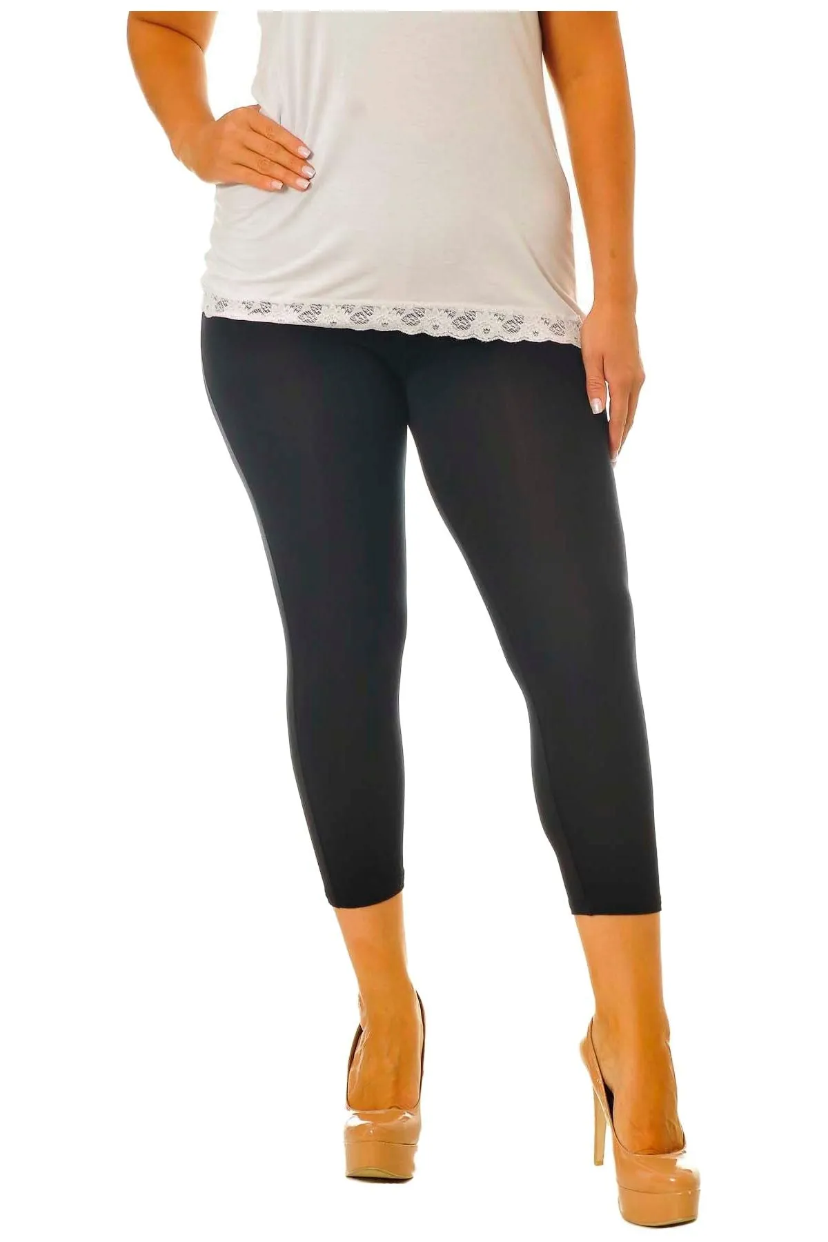 Plus Size 3/4 Length Cropped Leggings