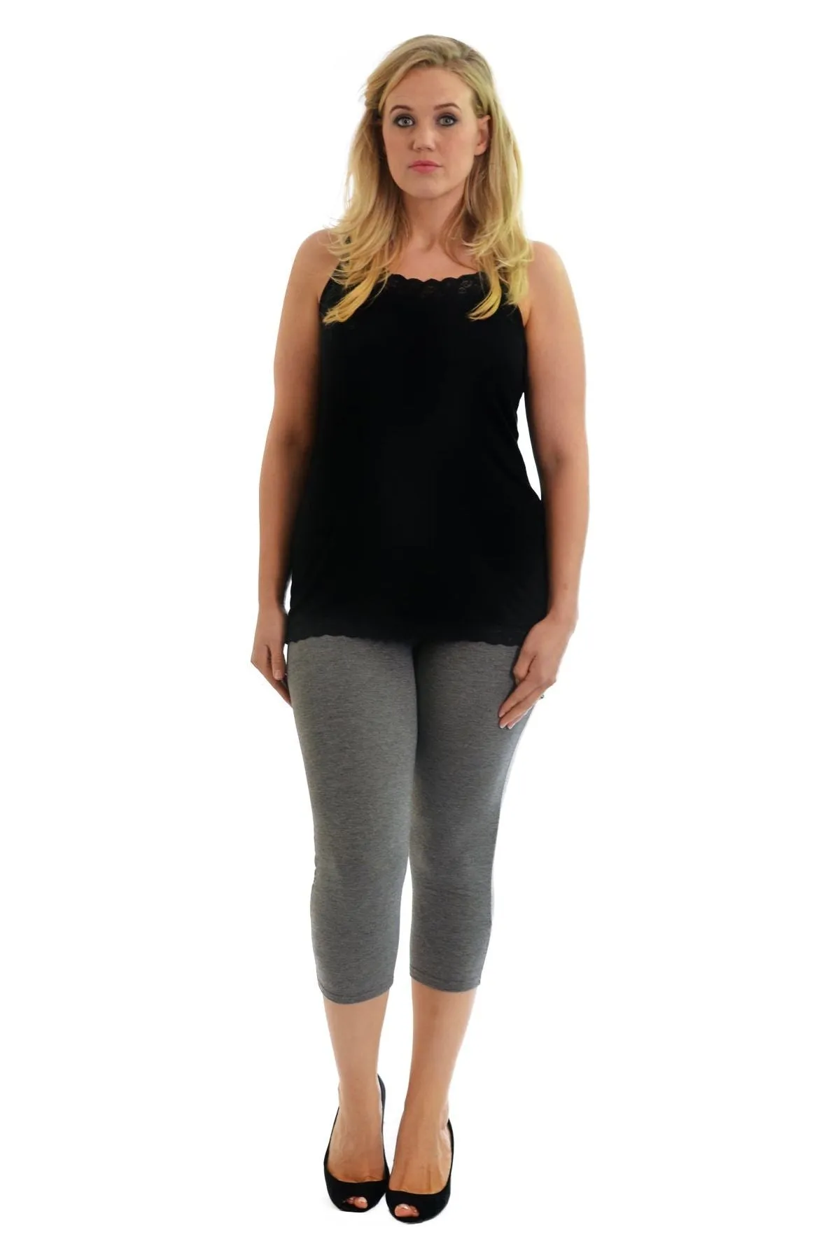 Plus Size 3/4 Length Cropped Leggings