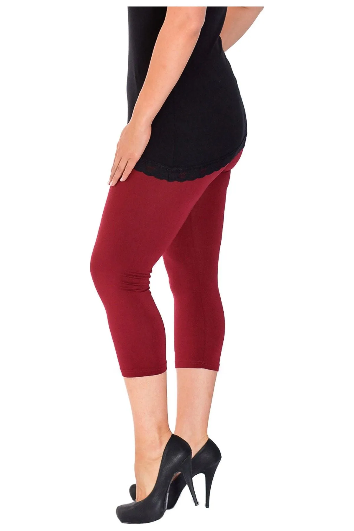 Plus Size 3/4 Length Cropped Leggings