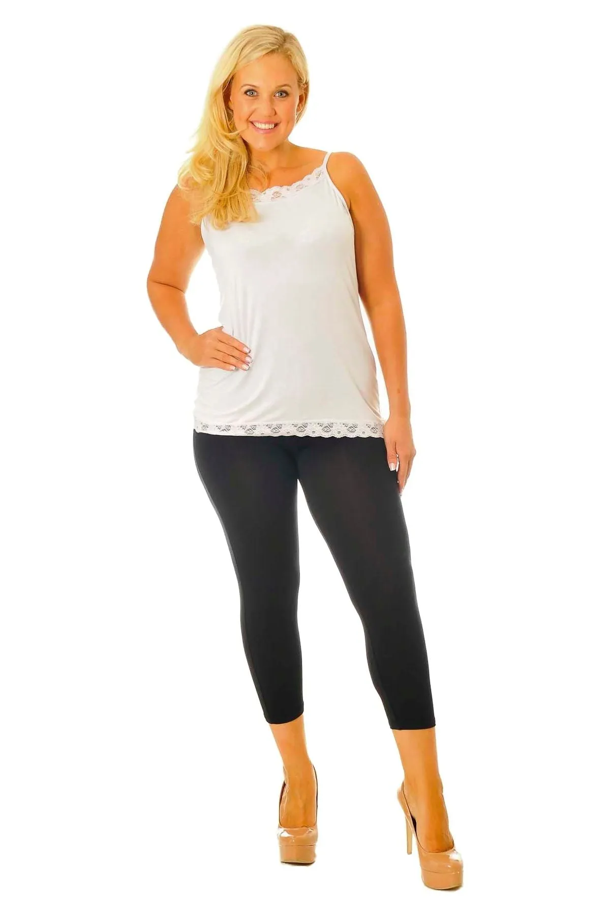 Plus Size 3/4 Length Cropped Leggings