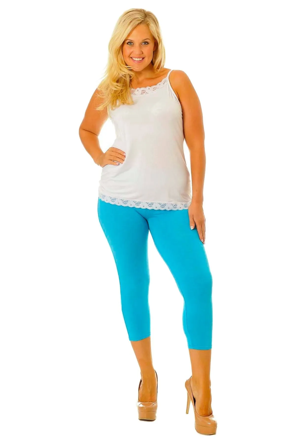 Plus Size 3/4 Length Cropped Leggings