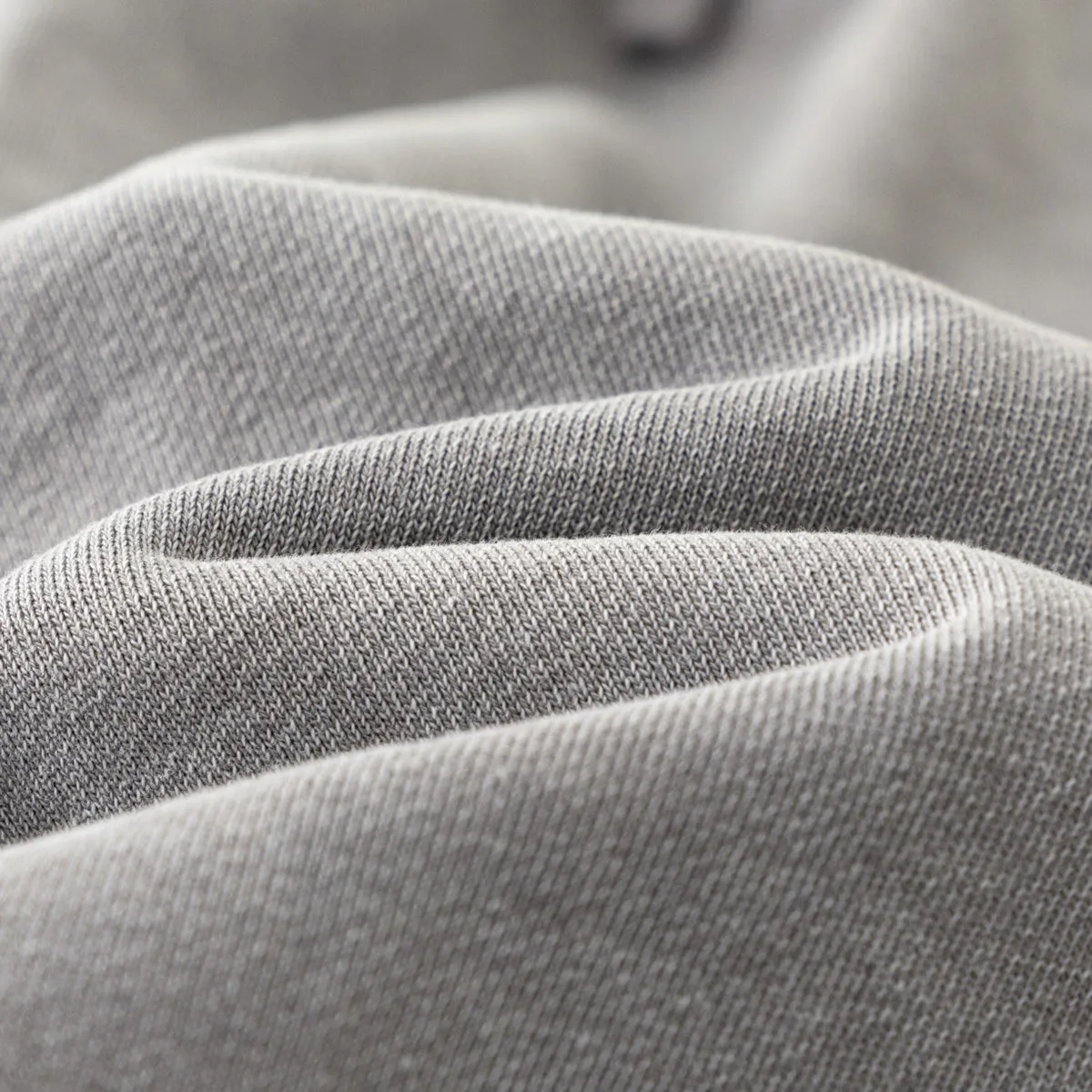 Raw Edge Destructive Short Pants