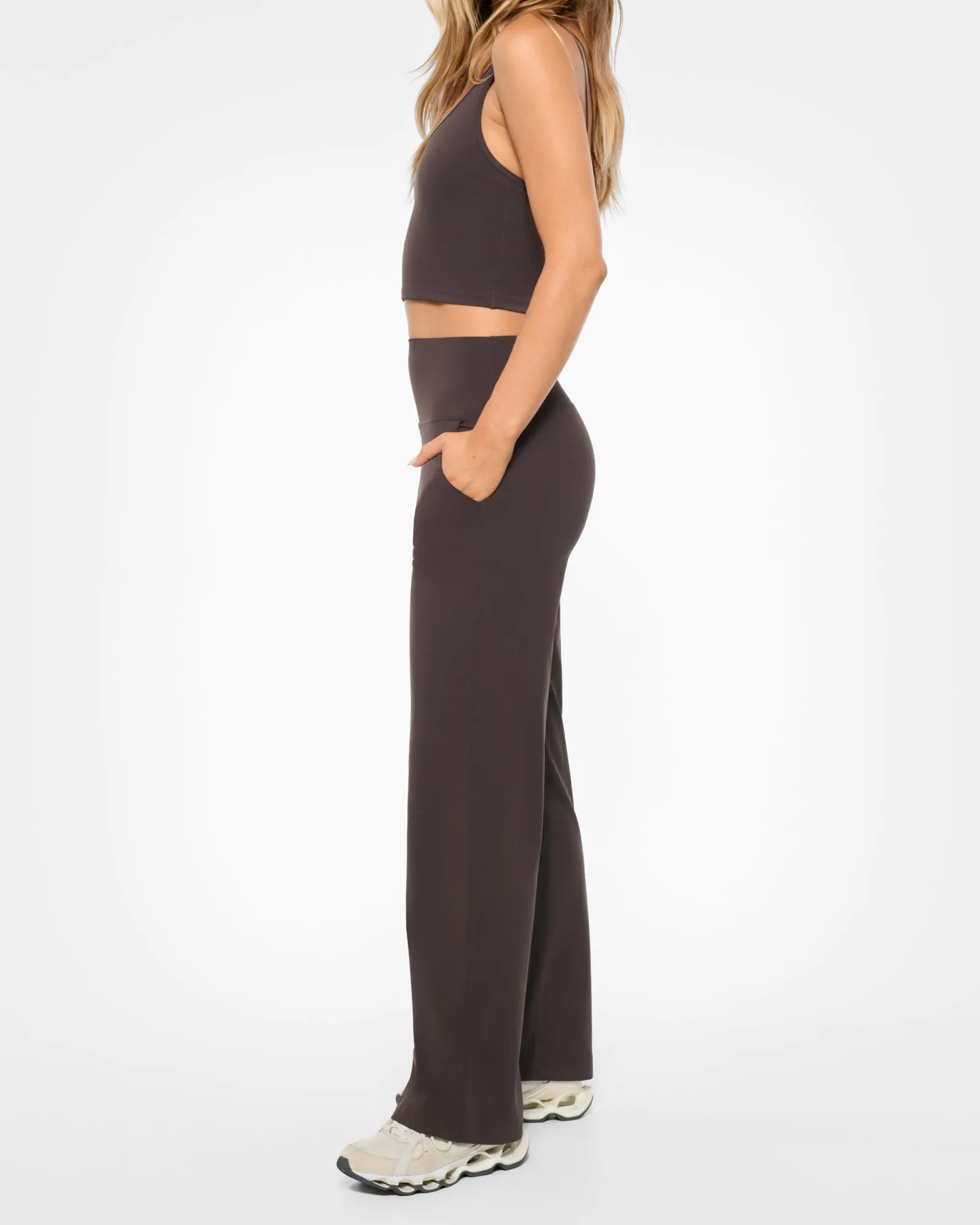 RUE WIDE LEG ULTRA FLEX LITE PANT COFFEE BEAN