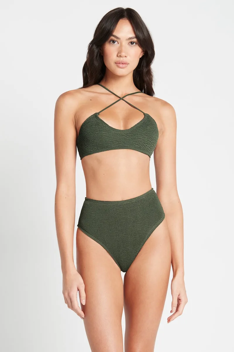 Selena Crop