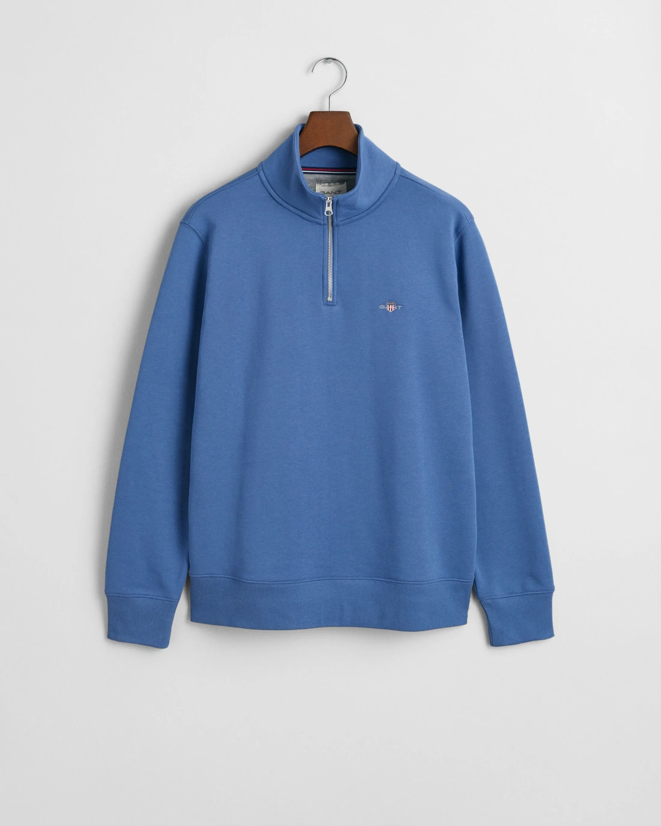 Shield Half-Zip Sweatshirt in Blue