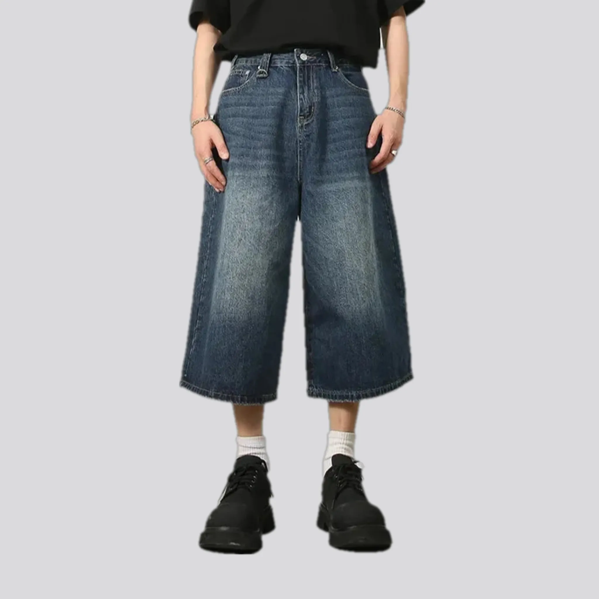 Smooth creased look casual men's jeans shorts