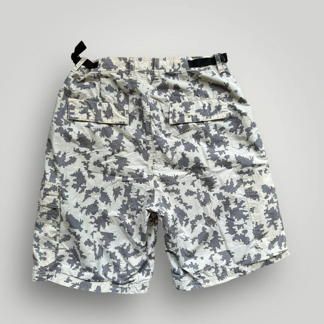 Stüssy 90’s Digital Cammo Shorts 32/34