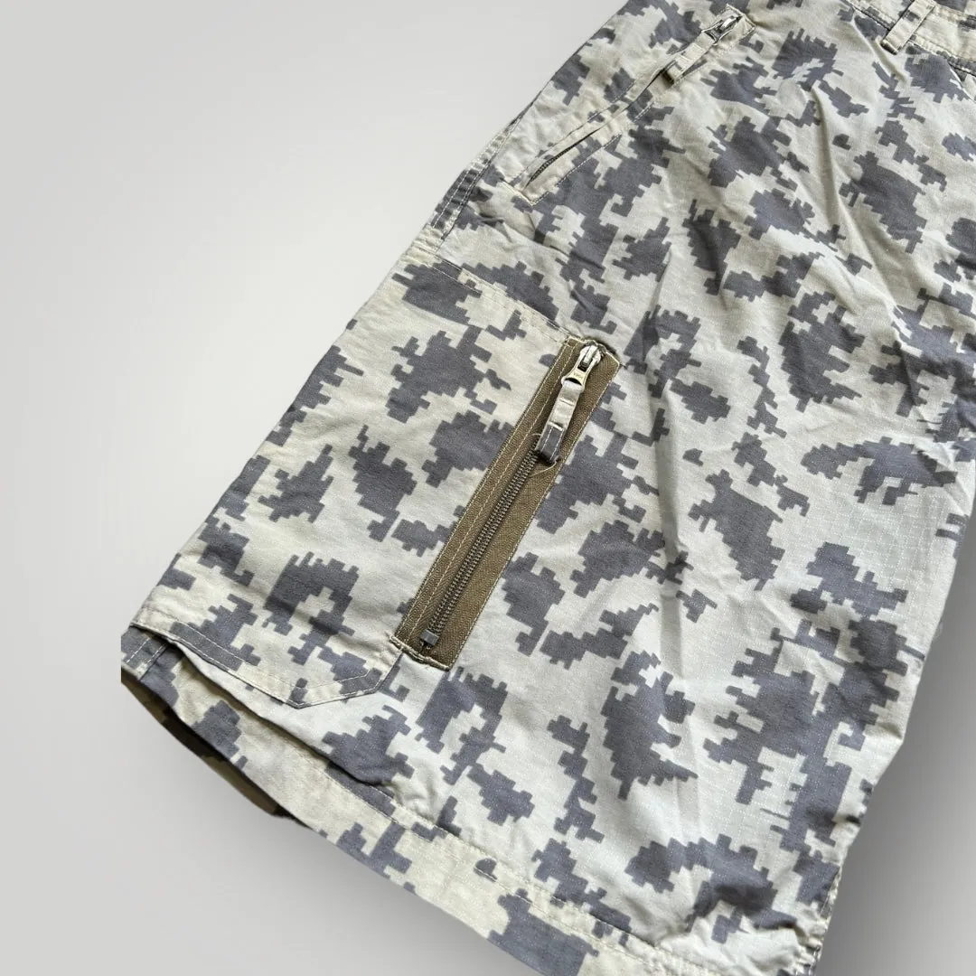 Stüssy 90’s Digital Cammo Shorts 32/34