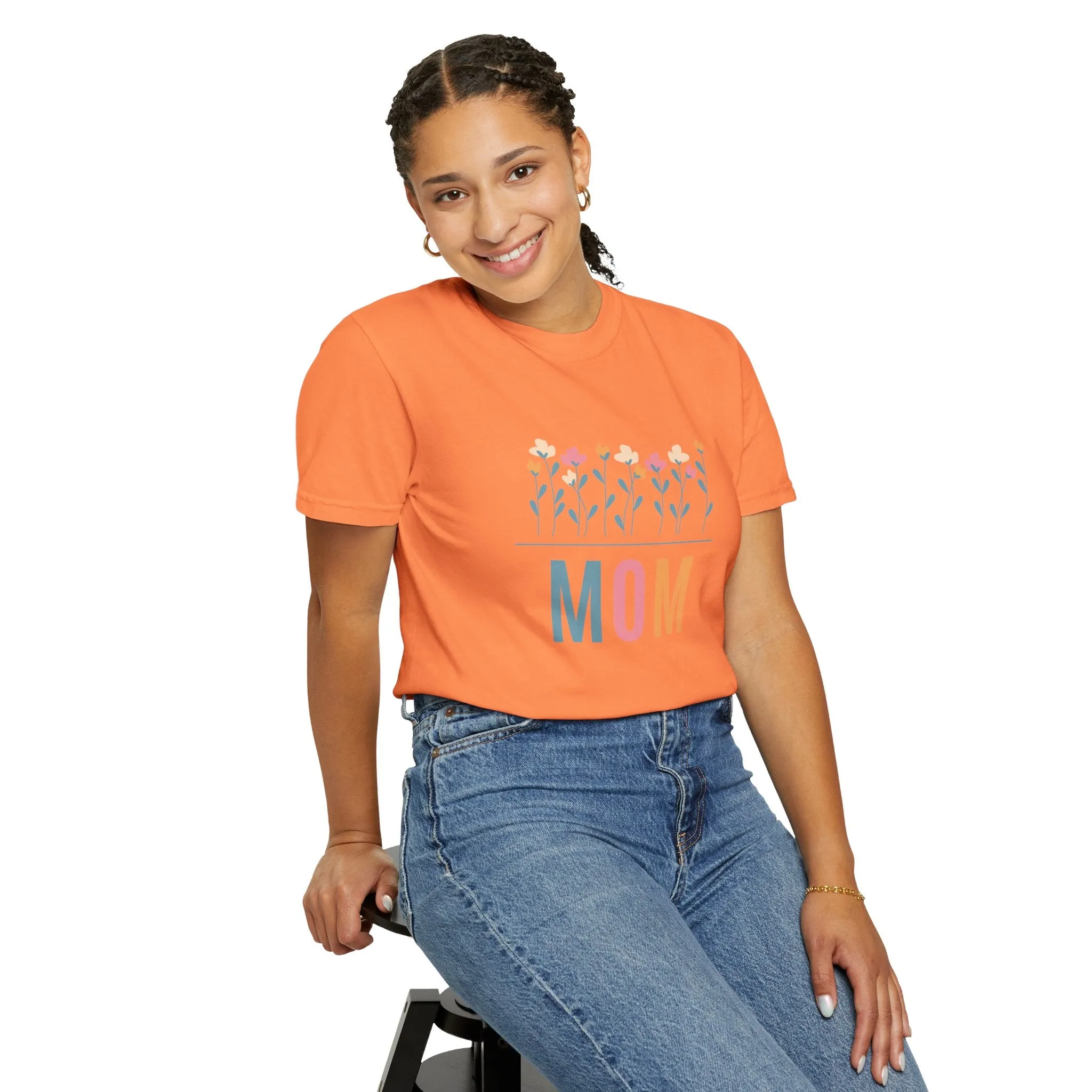 The Mom Tee