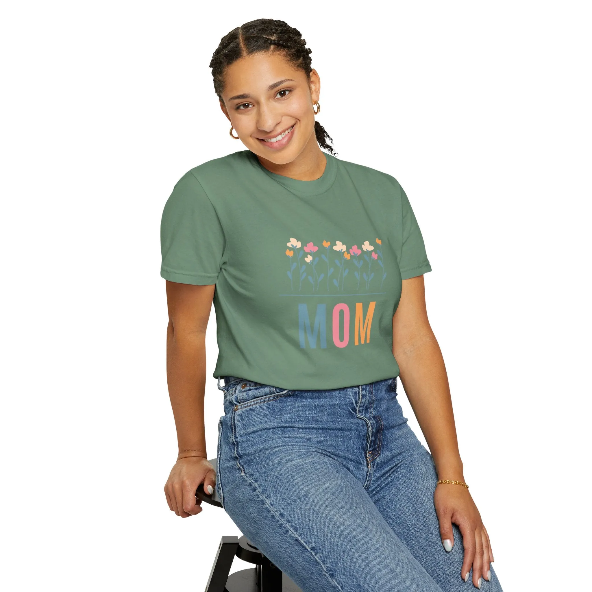 The Mom Tee
