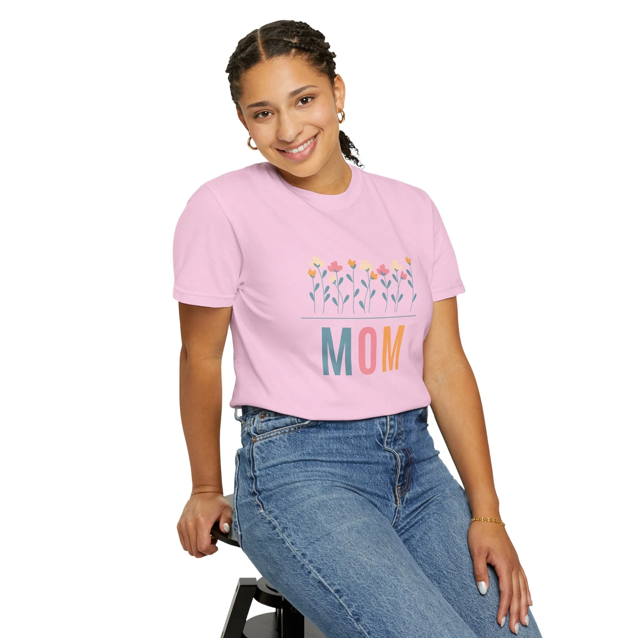 The Mom Tee