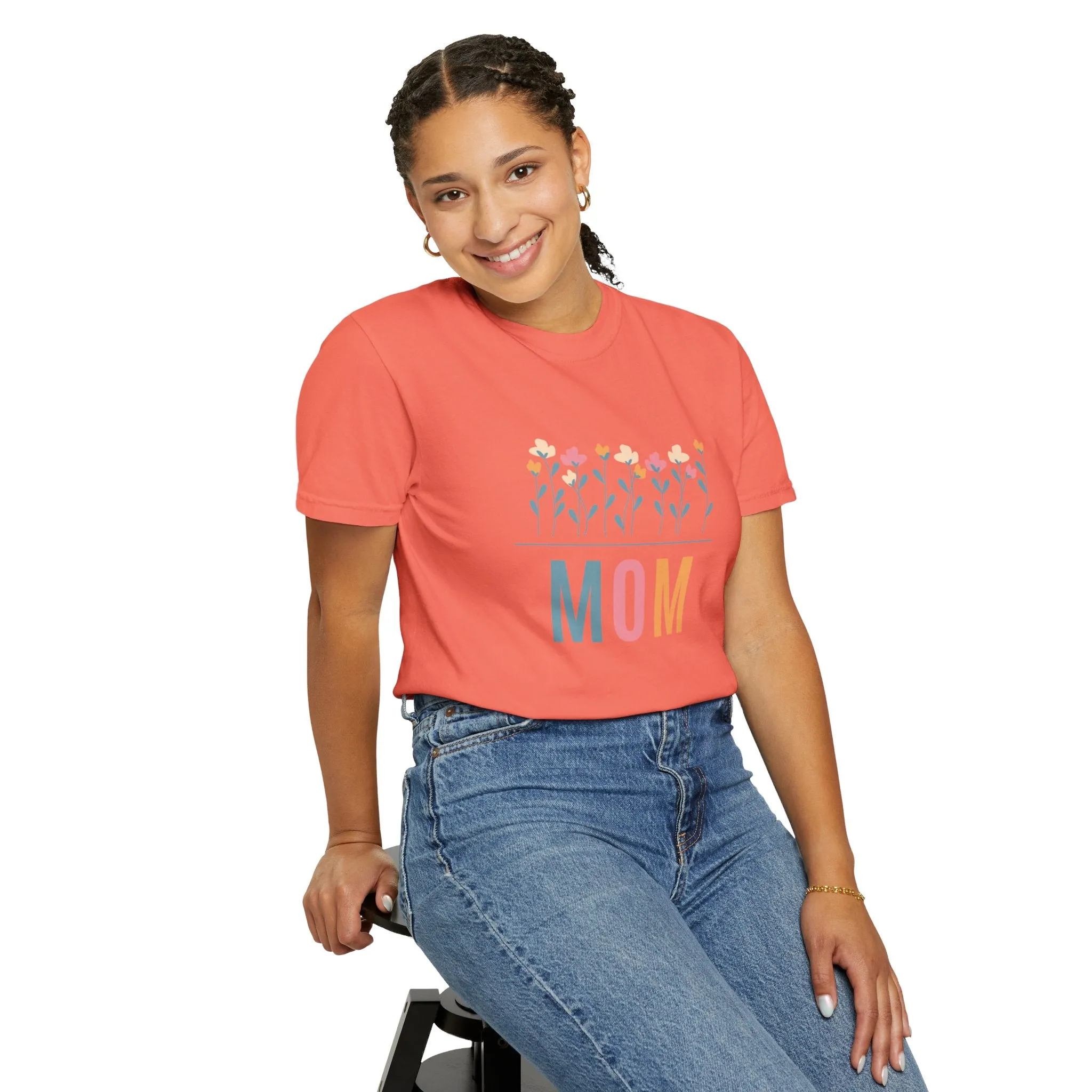 The Mom Tee