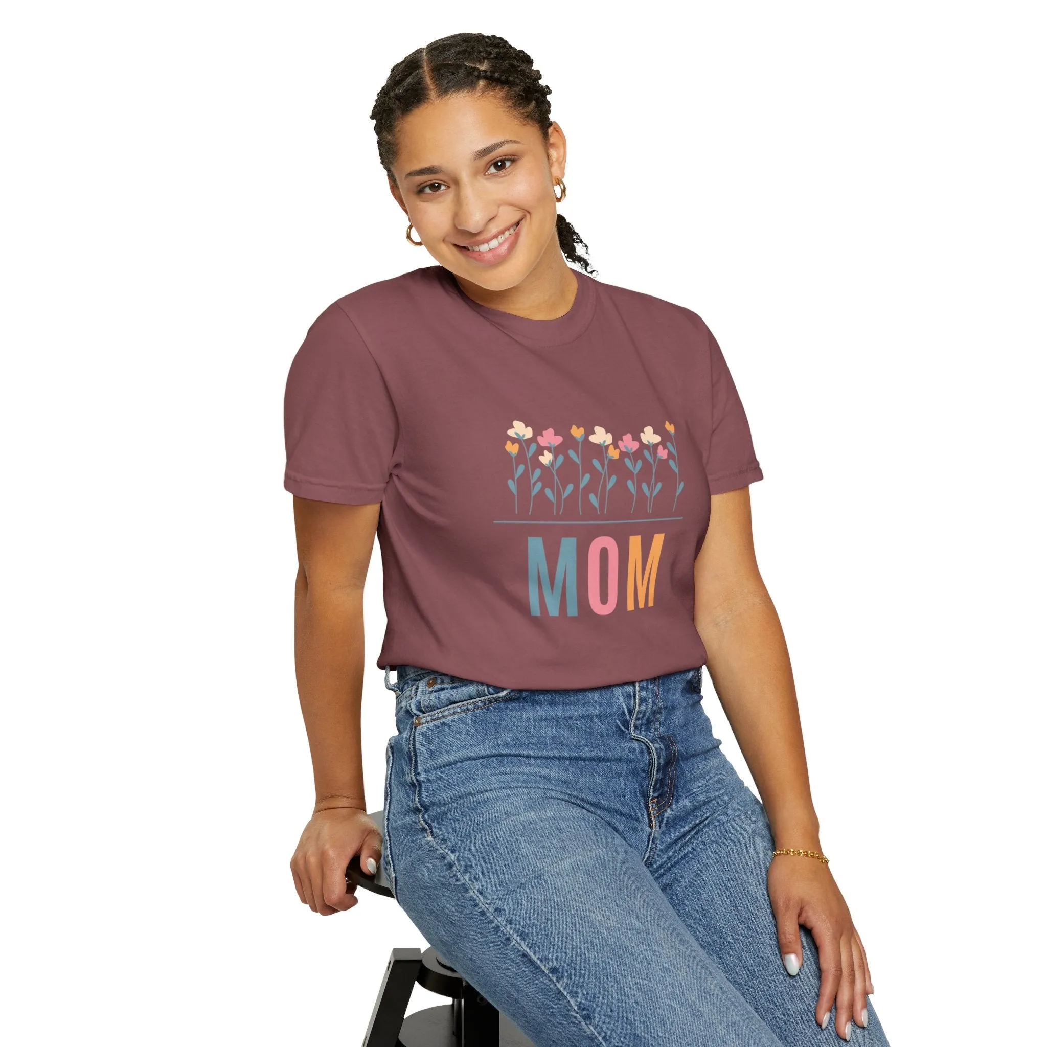 The Mom Tee
