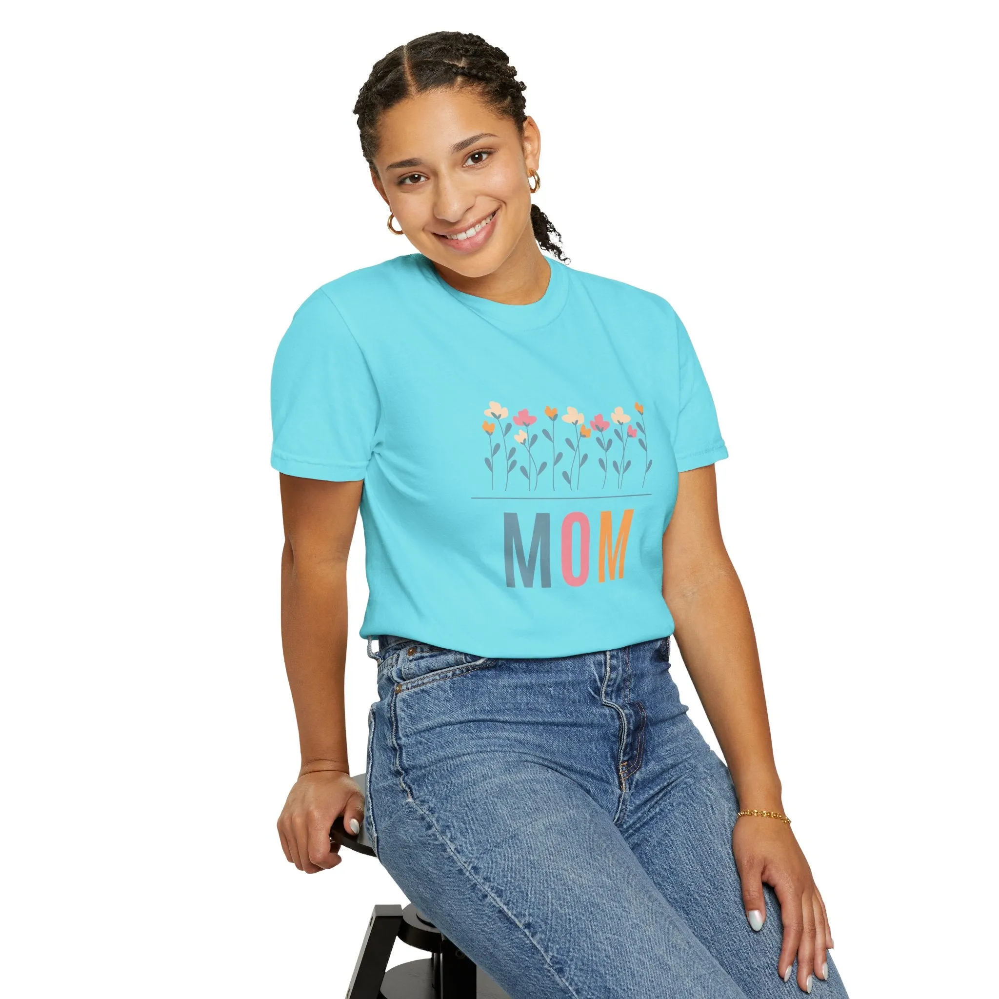 The Mom Tee