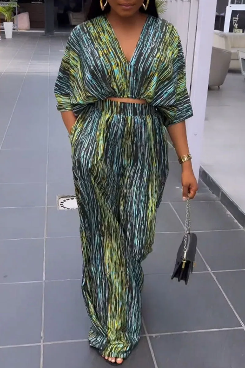 UJ607 Graphic Crop Top and Pants Set