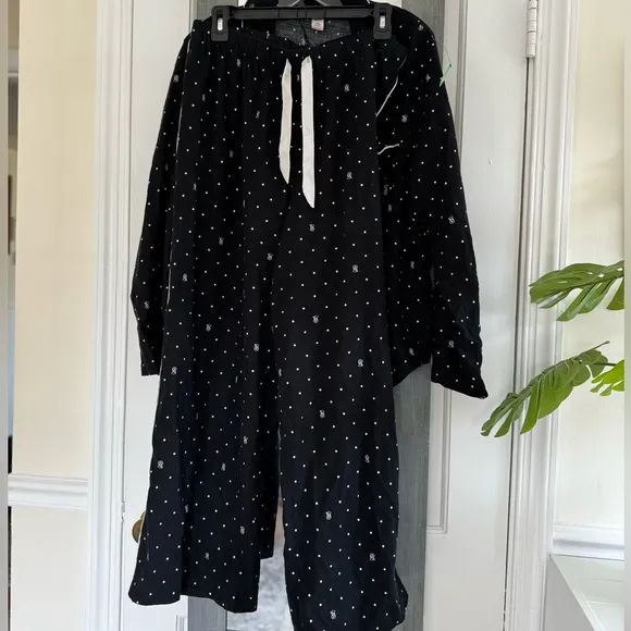 Victoria’s Secret Flannel Pajama Set
