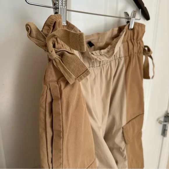 WEEKEND MAXMARA Label-cut Baggy Shorts. Size IT40 US4-6 165/88A.