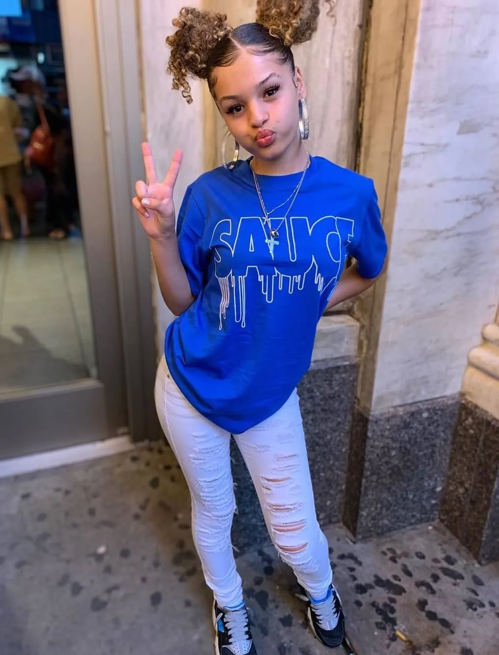White Sauce Outline | Blue Tee