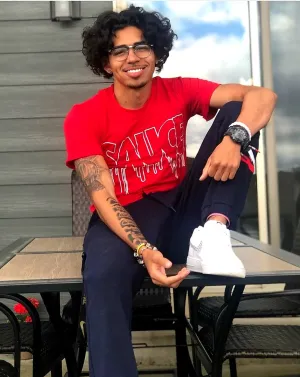 White Sauce Outline | Red Tee