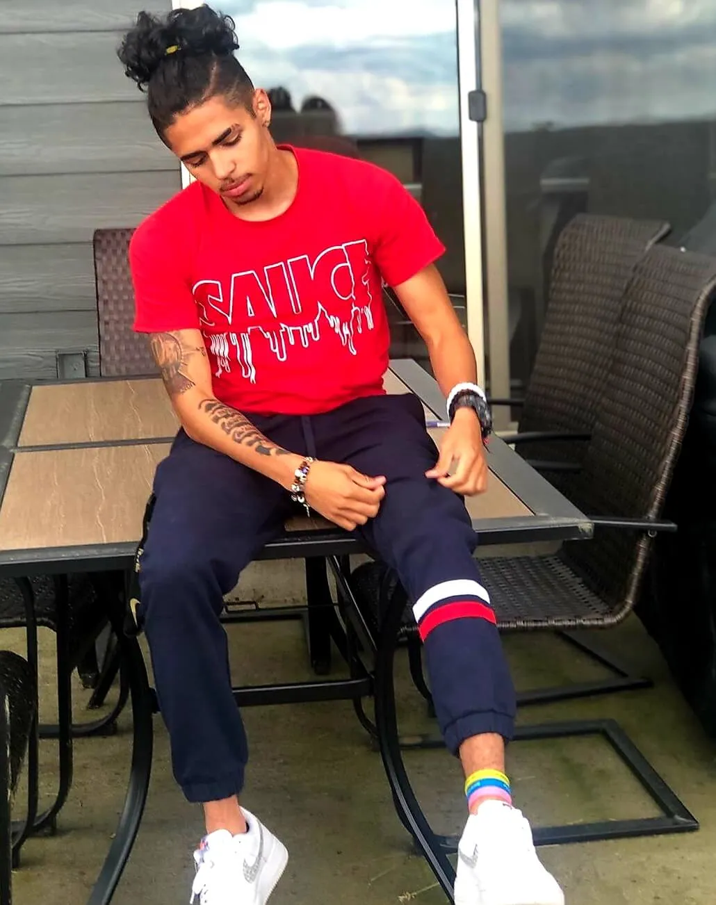 White Sauce Outline | Red Tee